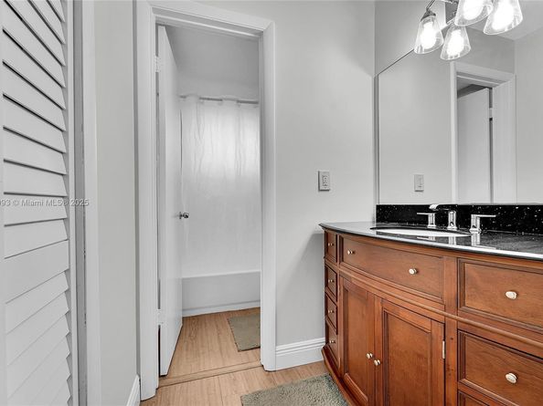 8405 NW 61st St D207, Tamarac FL 33321