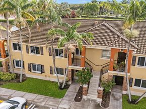 985 NE 34th Ave 202, Homestead FL 33033