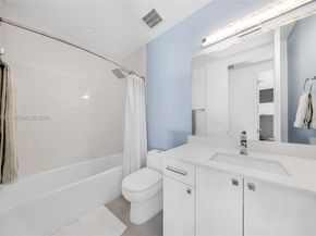 817 NE 17th Way, Fort Lauderdale FL 33304