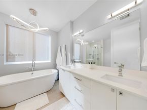 817 NE 17th Way, Fort Lauderdale FL 33304