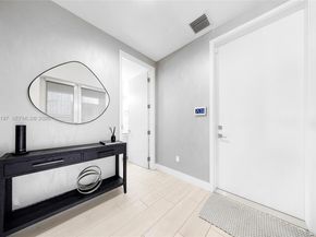 817 NE 17th Way, Fort Lauderdale FL 33304