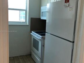 2320 NW 15th St, Miami FL 33125