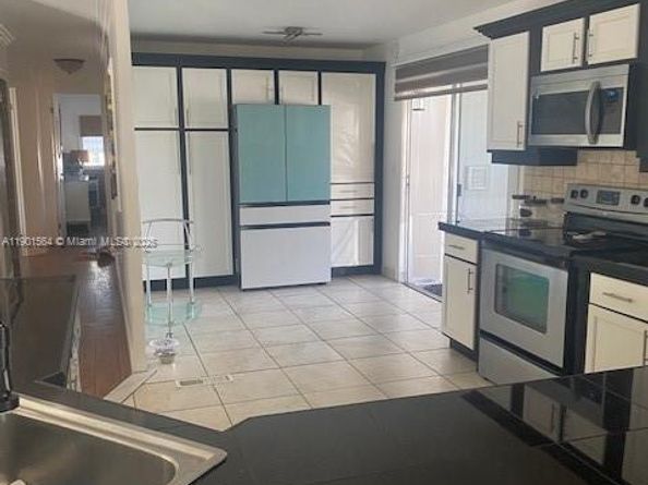 1891 SW 84th Ave, Davie FL 33324