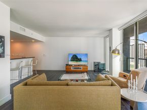 253 NE 2nd St 3203, Miami FL 33132