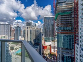 253 NE 2nd St 3203, Miami FL 33132