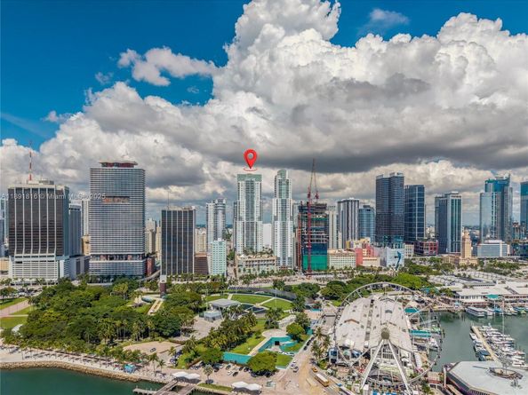 253 NE 2nd St 3203, Miami FL 33132