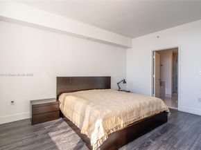 253 NE 2nd St 3203, Miami FL 33132