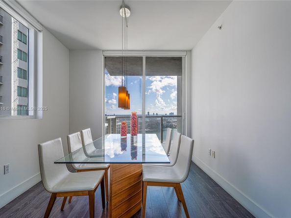 253 NE 2nd St 3203, Miami FL 33132