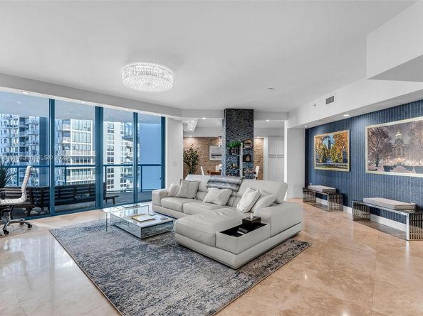 333 Las Olas Way 2505, Fort Lauderdale FL 33301