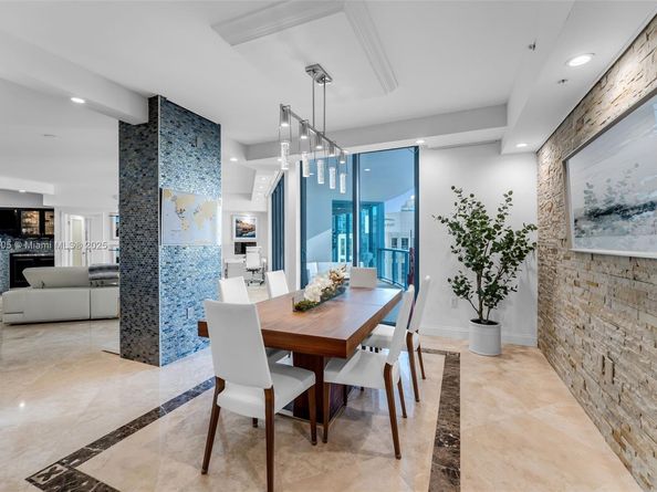 333 Las Olas Way 2505, Fort Lauderdale FL 33301