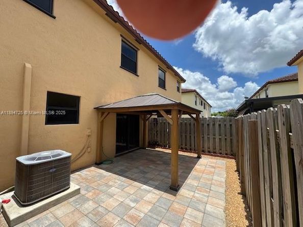 158 SE 34th Ter, Homestead FL 33033