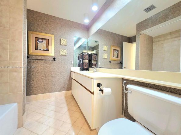 2320 Dover, Weston FL 33326