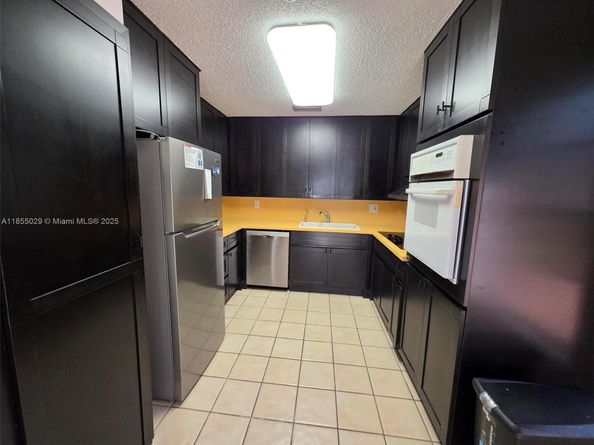 2320 Dover, Weston FL 33326