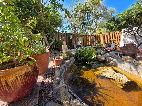 2320 Dover, Weston FL 33326