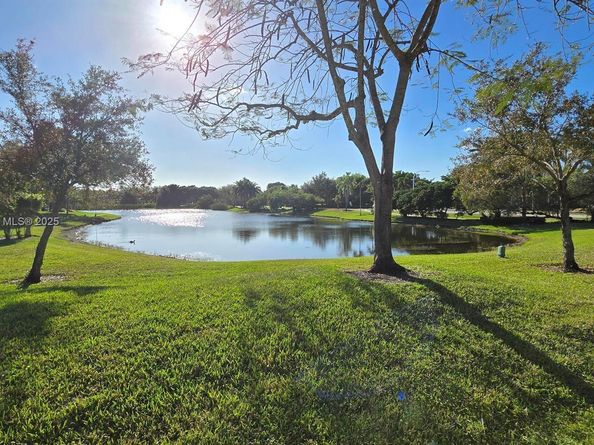 2320 Dover, Weston FL 33326