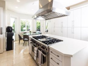 Undisclosed Address #A11790415, Coral Gables FL 33143