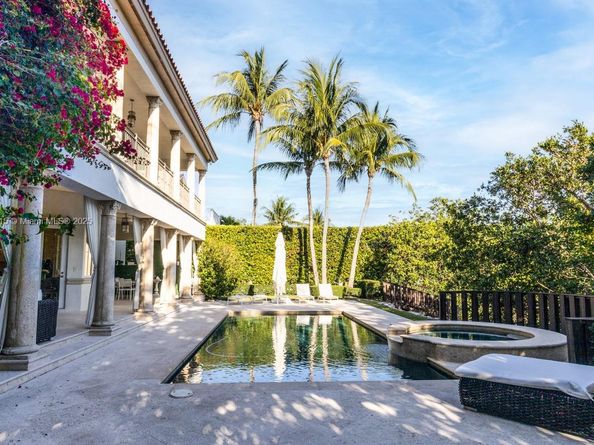 Undisclosed Address #A11790415, Coral Gables FL 33143
