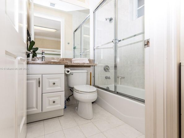Undisclosed Address #A11790415, Coral Gables FL 33143