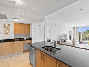 10275 Collins Ave 429, Bal Harbour FL 33154