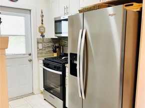 3820 SW 47th Ave, West Park FL 33023