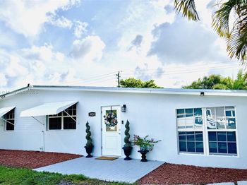 3820 SW 47th Ave