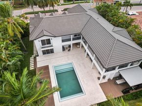 431 Layne Blvd, Hallandale Beach FL 33009