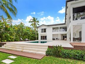 431 Layne Blvd, Hallandale Beach FL 33009