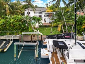 431 Layne Blvd, Hallandale Beach FL 33009