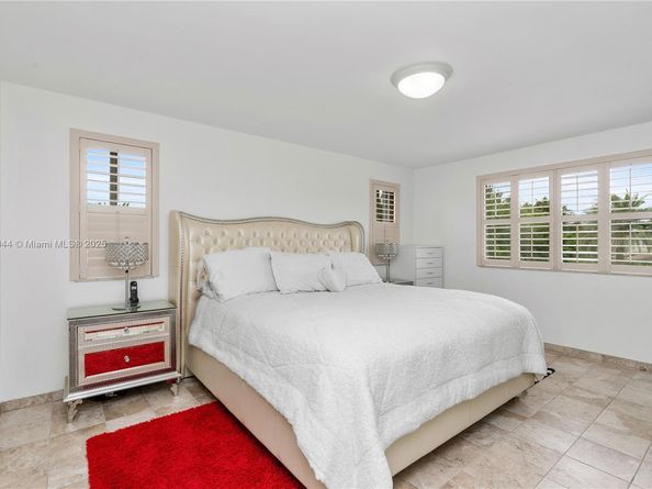 4491 Foxtail Ln, Weston FL 33331
