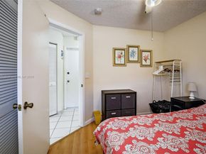 7306 NW 1st Mnr, Plantation FL 33317