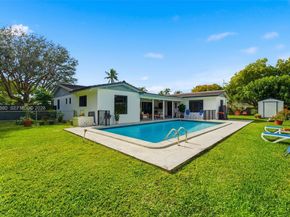 8625 SW 147th St, Palmetto Bay FL 33158