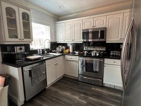 10054 SW 163rd Ct, Miami FL 33196
