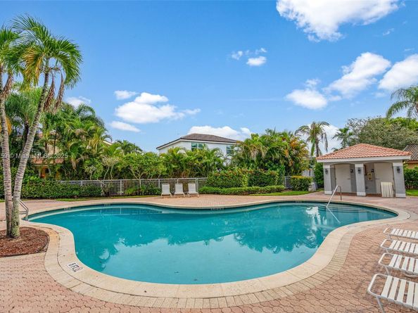 17668 SW 20th St, Miramar FL 33029