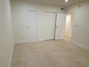 4800 NW 35th St 607, Lauderdale Lakes FL 33319