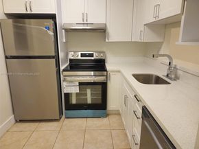 4800 NW 35th St 607, Lauderdale Lakes FL 33319