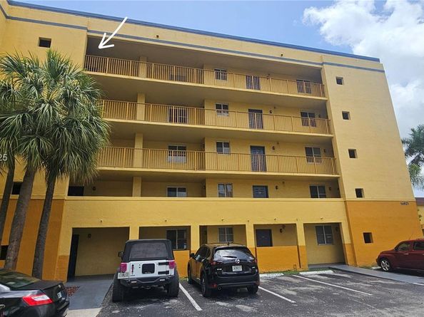 14921 SW 82nd Ln 19508, Miami FL 33193