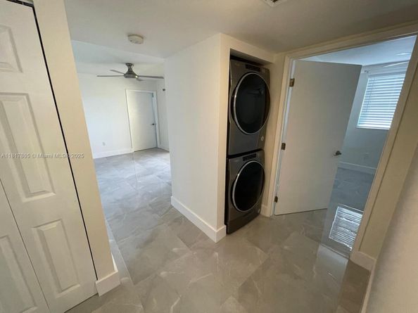 14921 SW 82nd Ln 19508, Miami FL 33193