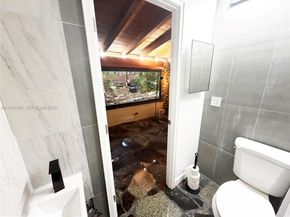 732 NW 43rd Ct, Oakland Park FL 33309