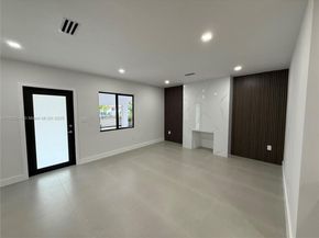 1125 NW 37th St, Miami FL 33127