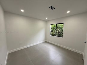 1125 NW 37th St, Miami FL 33127
