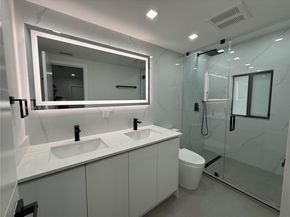 1125 NW 37th St, Miami FL 33127