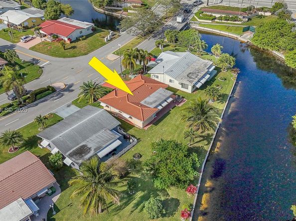 4904 Mainland Dr, Tamarac FL 33319