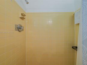 4904 Mainland Dr, Tamarac FL 33319