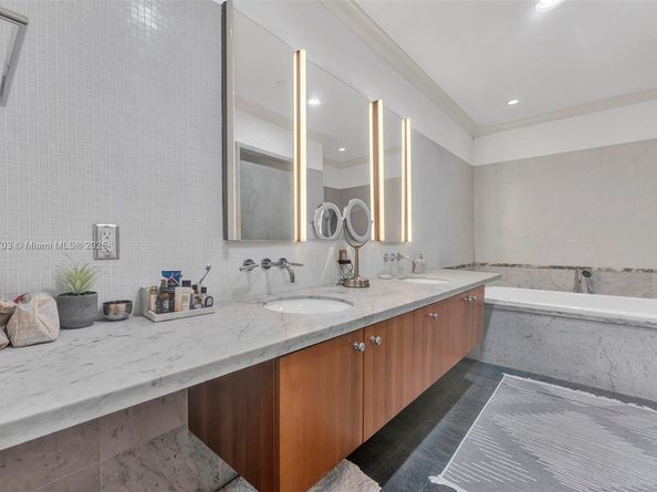 6101 Aqua Ave 103, Miami Beach FL 33141