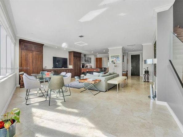 6101 Aqua Ave 103, Miami Beach FL 33141