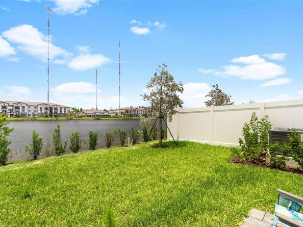 541 NW 204th St, Miami Gardens FL 33169