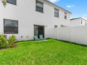 541 NW 204th St, Miami Gardens FL 33169