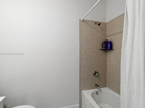 541 NW 204th St, Miami Gardens FL 33169