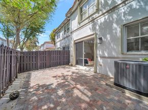 7855 NW 110th Ave, Doral FL 33178