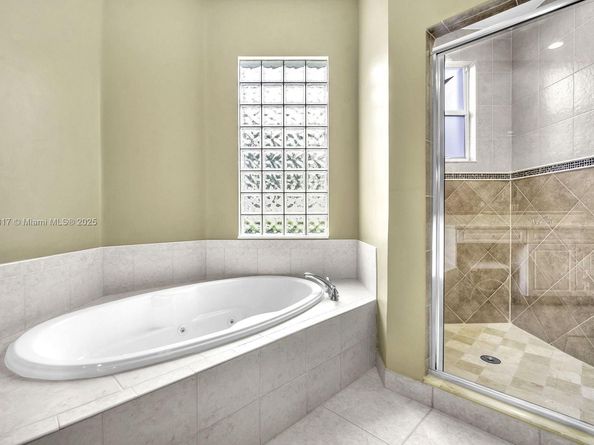 113 SW 128th Ave, Plantation FL 33325